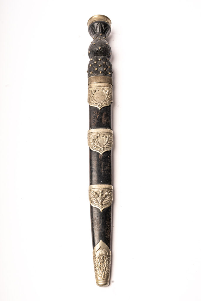 Ref 33. Piper's Dirk Mark III